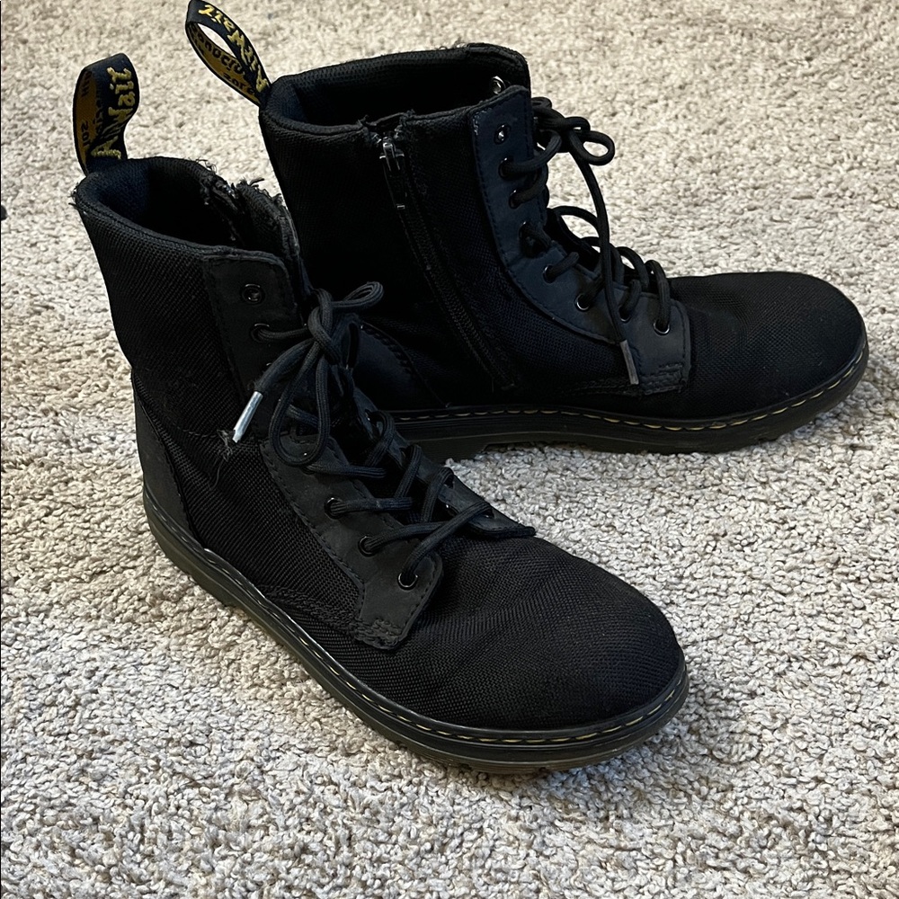 Dr. Martens Black Combs Boots Canvas Women’s 7 Men’s 6 Air Wair Bouncing Soles